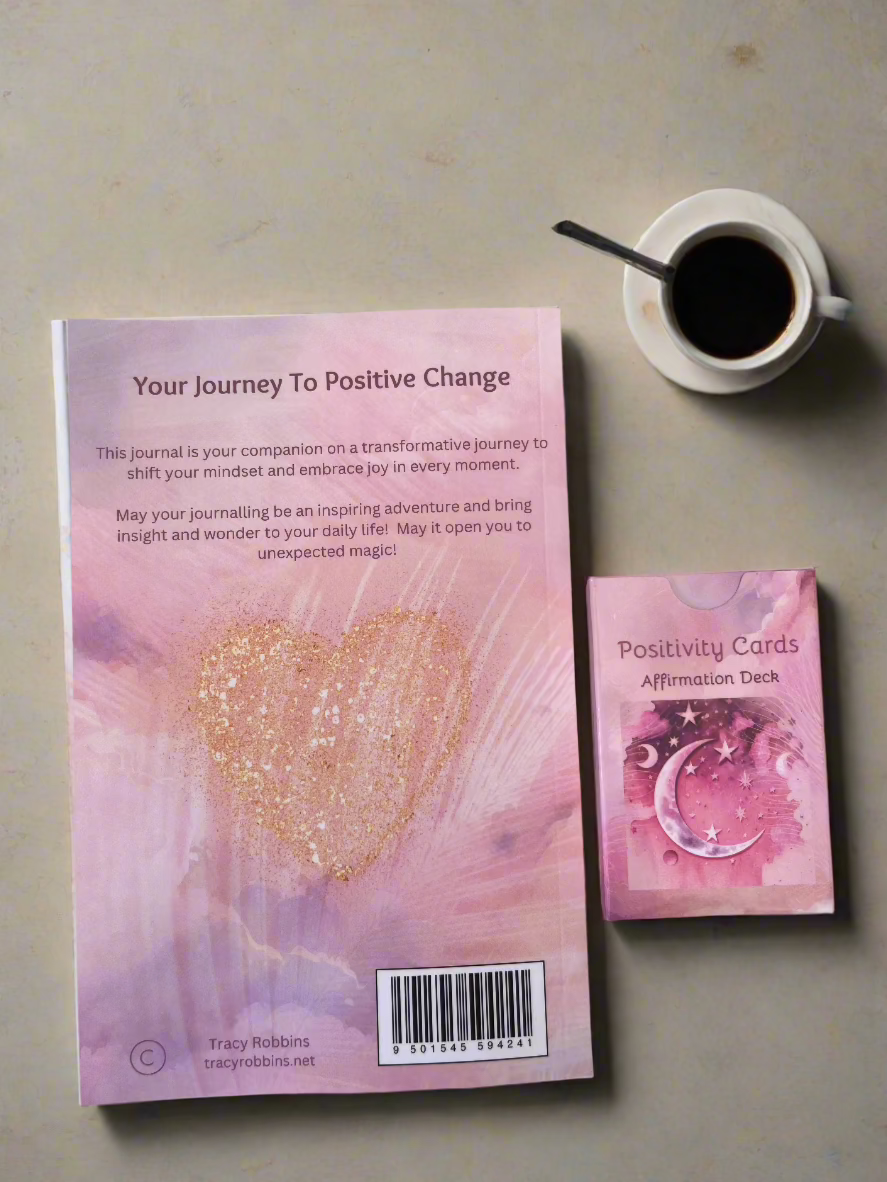Positivity affirmations gift set including a set of 30 cards and 30 day positive mindset journal
