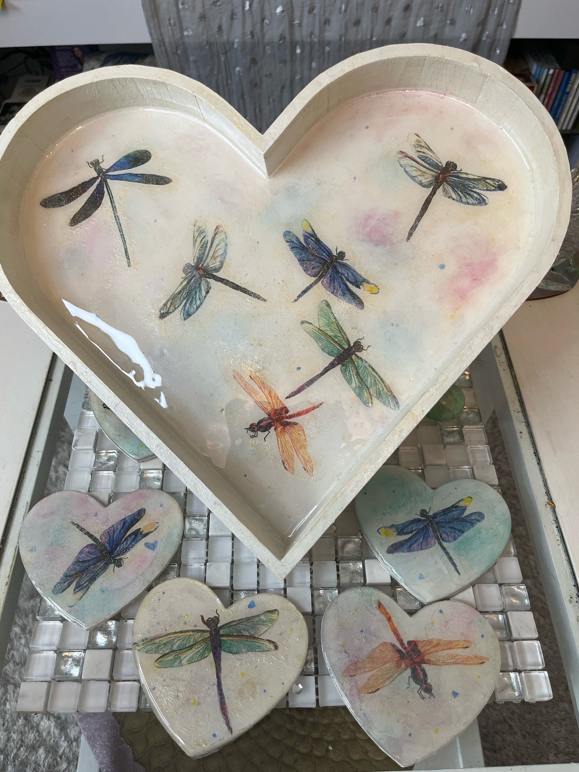 Heart shaped tray, sparkling design of dragonflies with resin coating, has option of matching heart coasters and candle