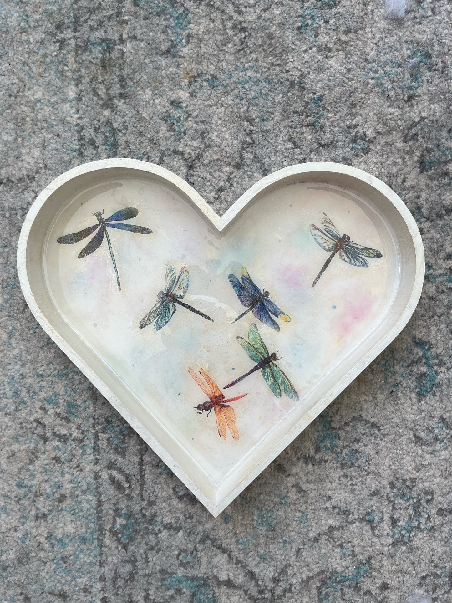 Heart shaped tray, sparkling design of dragonflies with resin coating, has option of matching heart coasters and candle