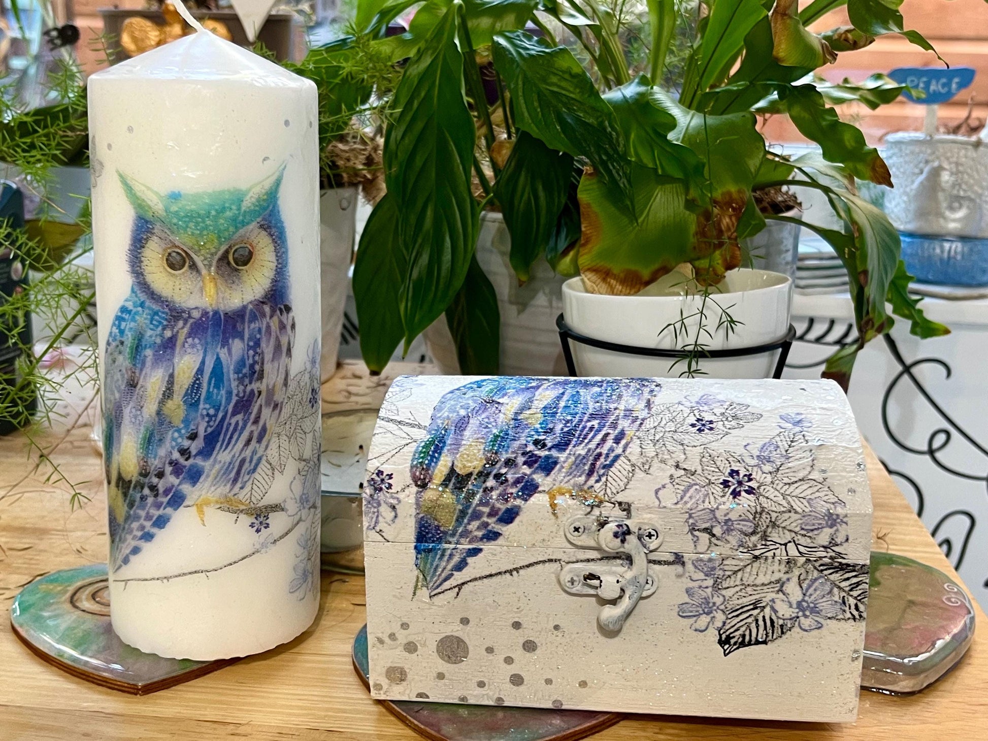 Large Pillar candle, Blue owl design on white wax, 150 hours burning, matching items available