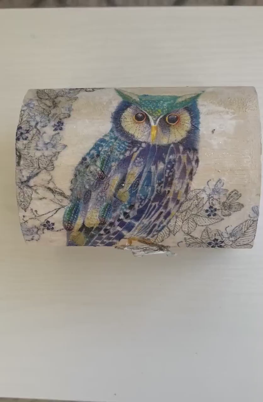 Owl tarot/keepsake box, sparkly inside and out, has matching candle sold separately, left or right facing available