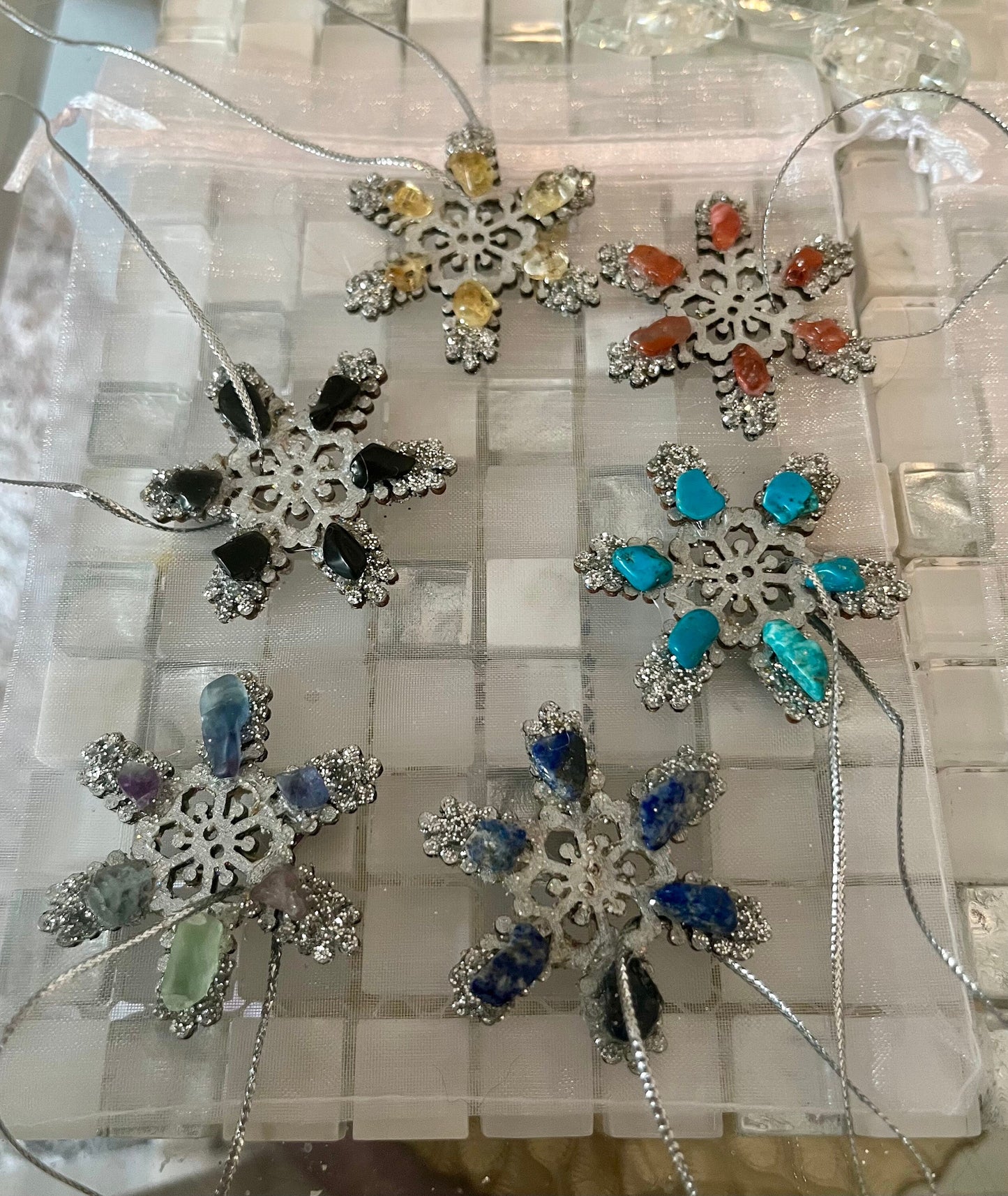 6 x Hanging snowflake decorations with crystals ( high vibe/energised)