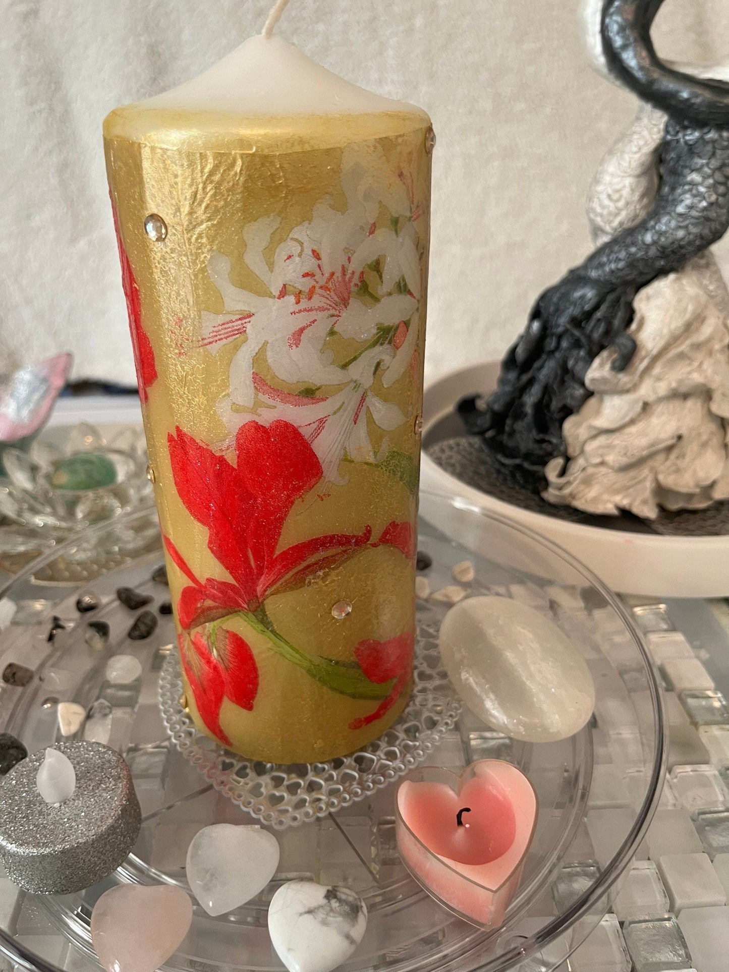 Pillar candle, red, gold and white floral design with poppies 120hours burning