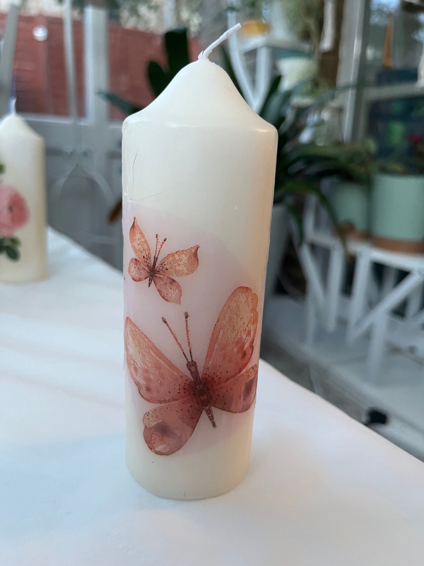 Pillar candle with butterflies 50 hour burning